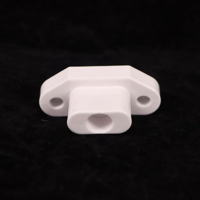 Yüksek dielektrik dayanımına (18-20 KV/mm) ve 200-400 GPa Young modülüne sahip beyaz Alüminyum Oksit Seramik