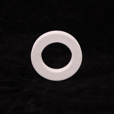 İzolasyon Direnci 1012 Ohm cm'den fazla Alümina Keramik Eğlenme Gücü 200 ila 400 MPa Endüstriyel Elektriksel Bileşenler için Uygun