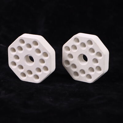 Termal Şok Direnci 250 Termal Genişleme katsayısı 4.5 ila 5.5 × 10−6 per Kelvin ve Sertliği 7 ila 8 Mohs Termal Koruma Sistemlerinde Kullanılır