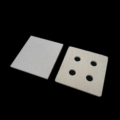 Beyaz Kordiyerit mullit fırın rafları, fırın ateşleme rafları, gelişmiş termal şok direnci ve uzun ömür için tasarlanmıştır